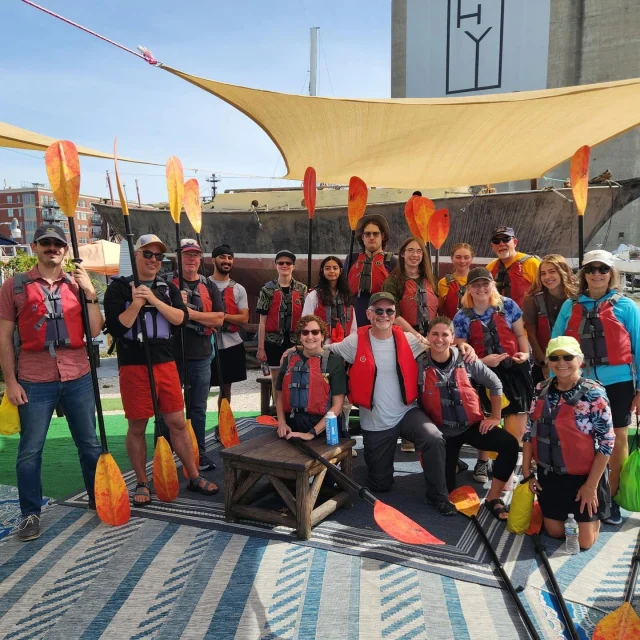 Look at this cool group of paddlers on a lovely Fall day on the river! Thanks for paddling with us everyone! ☀️💙🛶
•
#MKC #milwaukeekayak #milwaukeeriver #milwaukeekayakcompany #milwaukeekayakcompanytours #takemetotheriver #visitmilwaukee #teammkc #milwaukee #wisconsin #kayaking #milwaukee #wisconsin