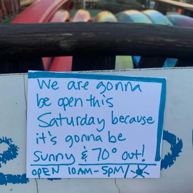 Good morning ☀️ It’s going to be 71 degrees, sunny and beautiful Saturday so we are gonna be open for kayak rentals 10am-5pm, Saturday, October 19th.
•
Come on out and enjoy the fall colors, the great outdoors and our rivers on this lovely Fall day.
•
Reserve online, text, call or simply walk up! 
•
www.milwaukeekayak.com
(414) 301-2240
•
#MKC #milwaukeekayak #milwaukeeriver #milwaukeekayakcompany #milwaukeekayakcompanytours #takemetotheriver #visitmilwaukee #teammkc #milwaukee #wisconsin #kayaking #milwaukee #wisconsin