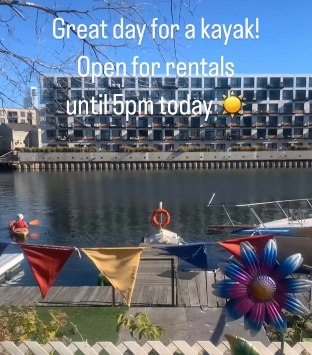 Beautiful day for a nice paddle! Open today until 5pm. $25/2 hour rental special. Hope to see you! 
•
#MKC #milwaukeekayak #milwaukeeriver #milwaukeekayakcompany #milwaukeekayakcompanytours #takemetotheriver #visitmilwaukee #teammkc #milwaukee #wisconsin #kayaking #milwaukee #wisconsin