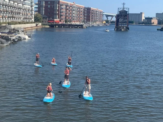 Let’s warm this place up a little bit. Stay warm everyone. 💙☀️
•
#MKC #milwaukeekayak #milwaukeeriver #milwaukeekayakcompany #milwaukeekayakcompanytours #takemetotheriver #visitmilwaukee #teammkc #milwaukee #wisconsin #kayaking #milwaukee #wisconsin #puravida