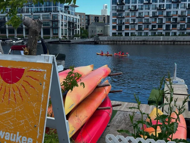 Good morning. Open today ☀️ Kayaks + Canoes + Paddleboards available. Last boats launch by 5:30pm. Hope to see you 💙☀️🛶
•
#MKC #milwaukeekayak #milwaukeeriver #milwaukeekayakcompany #milwaukeekayakcompanytours #takemetotheriver #visitmilwaukee #teammkc #milwaukee #wisconsin #kayaking #milwaukee #wisconsin #puravida #tellmeallyourdreams #valentine #bemine #wearit #wearyourlifejacket #spring #summer #jerrysdocks #jerryssilomarina