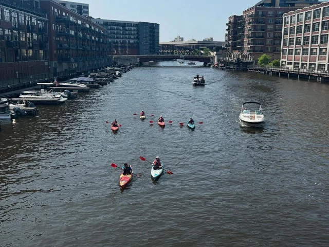 Happy Father’s Day to all of our special Dads out there ☀️💙🛶 
•
#MKC #milwaukeekayak #milwaukeeriver #milwaukeekayakcompany #milwaukeekayakcompanytours #takemetotheriver #visitmilwaukee #teammkc #milwaukee #wisconsin #kayaking #milwaukee #wisconsin #puravida #tellmeallyourdreams #valentine #bemine #wearit #wearyourlifejacket #spring #summer #jerrysdocks #jerryssilomarina