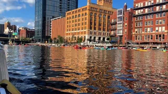 Such a lovely night. Thank you @funkclubwagon and @milbillies 
•
•
#MKC #milwaukeekayak #milwaukeeriver #milwaukeekayakcompany #milwaukeekayakcompanytours	
#takemetotheriver #visitmilwaukee #teammkc #wisconsin #kayaking #milwaukee #discoverwisconsin #puravida #bemine #wearit #summer #jerrysdocks #river #tellmeallyourdreams #goodvibesonly