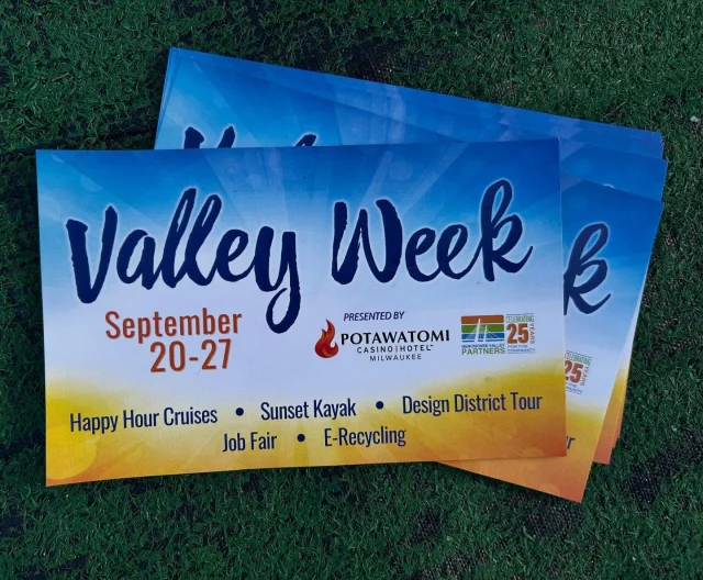 Sunset Tour this Thursday with @menomoneerivervalley in Celebration of Valley Week - 5:30-8pm 🛶 Register online, text or call!
•
#MKC #milwaukeekayak #milwaukeeriver #milwaukeekayakcompany #milwaukeekayakcompanytours	
#takemetotheriver #visitmilwaukee #teammkc #wisconsin #kayaking #milwaukee #discoverwisconsin #puravida #bemine #wearit #summer #jerrysdocks #river #tellmeallyourdreams #goodvibesonly