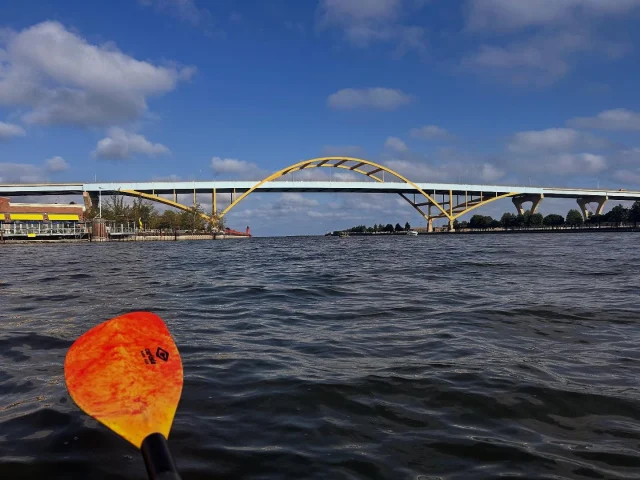 Good morning ☀️ Open today at 10:30am. Kayaks + canoes + paddleboards available. Reserve online @ www.milwaukeekayak.com
•
Photo credits: Nicholas K.
•
#MKC #milwaukeekayak #milwaukeeriver #milwaukeekayakcompany #milwaukeekayakcompanytours	
#takemetotheriver #visitmilwaukee #teammkc #wisconsin #kayaking #milwaukee #discoverwisconsin #puravida #bemine #wearit #summer #jerrysdocks #river #tellmeallyourdreams #goodvibesonly