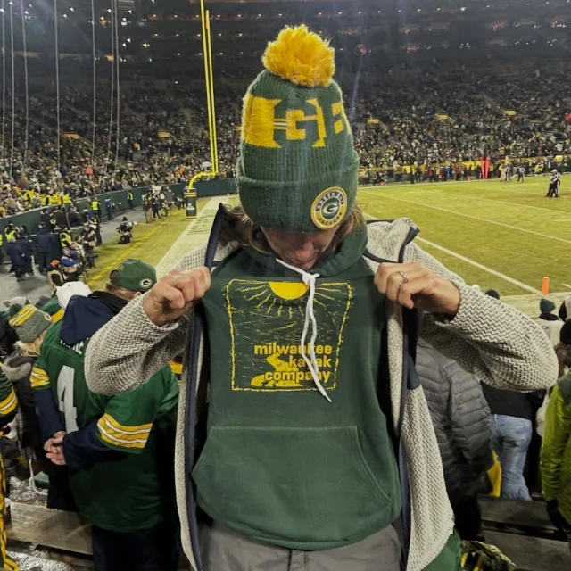 Represent 💚💛
•
#mkc #greenandgold #gopackgo #LambeauField #improudofya