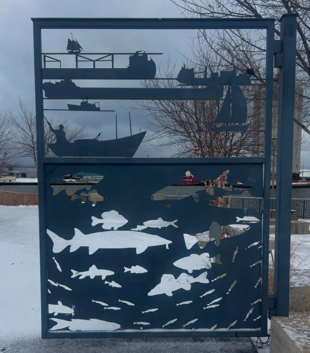 Harbor views ❄️🤍🛶
•
#MKC #milwaukeekayak #milwaukeeriver #milwaukeekayakcompany #milwaukeekayak takemetotheriver visitmilwaukee teammkc wisconsin kayaking milwaukee discoverwisconsin puravida bemine wearit summer jerrysdocks river tellmeallyourdreams goodvibesonly