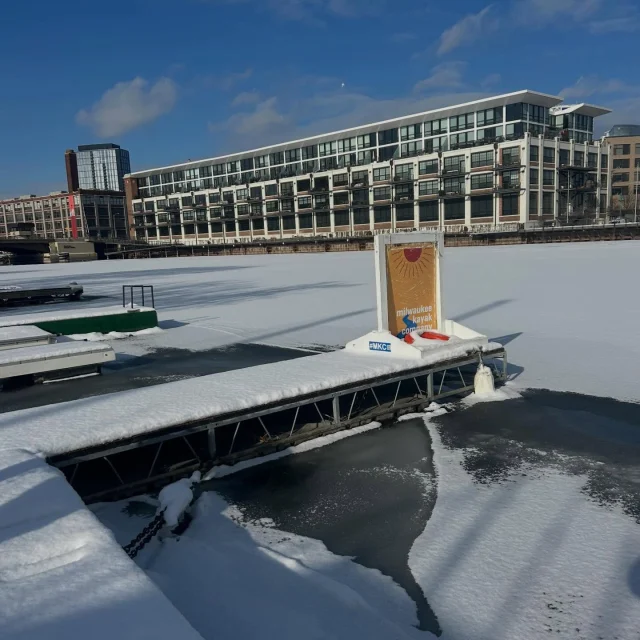 MKC ~~> 14 years this spring 💙🤍
•
#MKC #milwaukeekayak #milwaukeeriver #milwaukeekayakcompany milwaukeekayakcompanytours	
#takemetotheriver visitmilwaukee teammkc wisconsin kayaking milwaukee discoverwisconsin puravida bemine wearit summer jerrysdocks river tellmeallyourdreams goodvibesonly