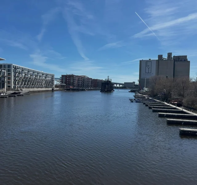 Home Sweet Home 💙
•
#MKC #milwaukeekayak #milwaukeeriver #milwaukeekayakcompany #milwaukee