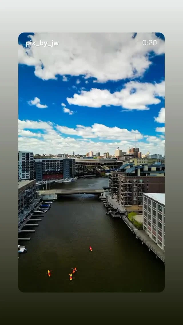 It’s about that time MKE 🌟 Thanks to @pix_by_jw for the highlight. Opening for the season this Friday 🛶🌙. Looking forward to seeing everyone 🤍
#milwaukee #MKC #milwaukeeriver #takemetotheriver #visitmilwaukee
@visitmilwaukee @mkedowntown @historicmilwaukee @harbordistrict