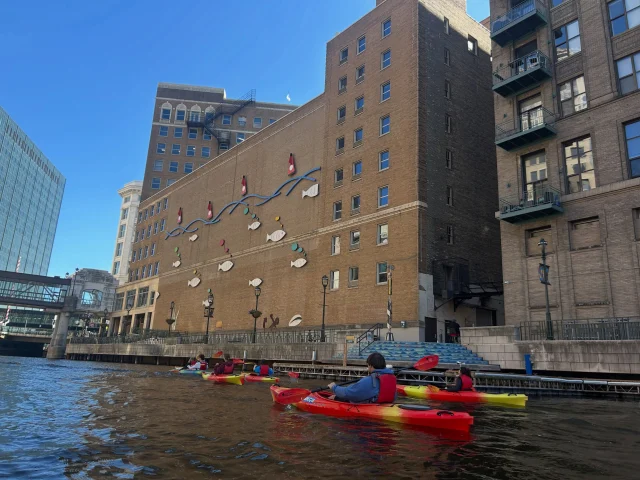 Good morning ☀️ Another beautiful day here on the river. Kayaks, canoes and paddleboard rentals available today and all week. Boats due back by 7:30pm, hope to see you! 
#mkc #milwaukee #milwaukeekayakcompany #takemerotheriver #celebrating14years
@visitmilwaukee @mkedowntown @harbordistrict
